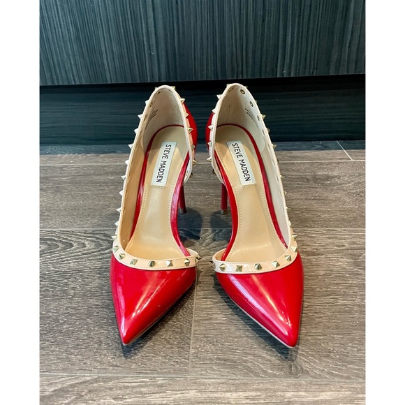 Rockstud Detail High Heel Pumps - Picture 3 of 5